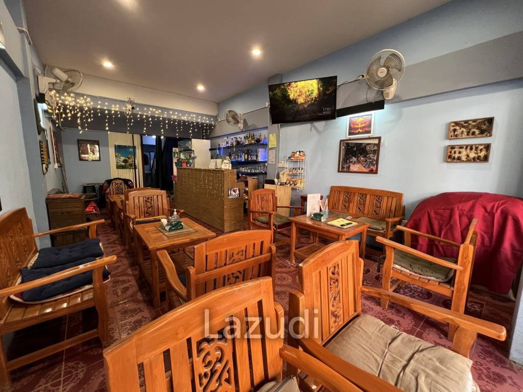 Sell Out Bar and 3-Storey Building in Jetyod Rd. area