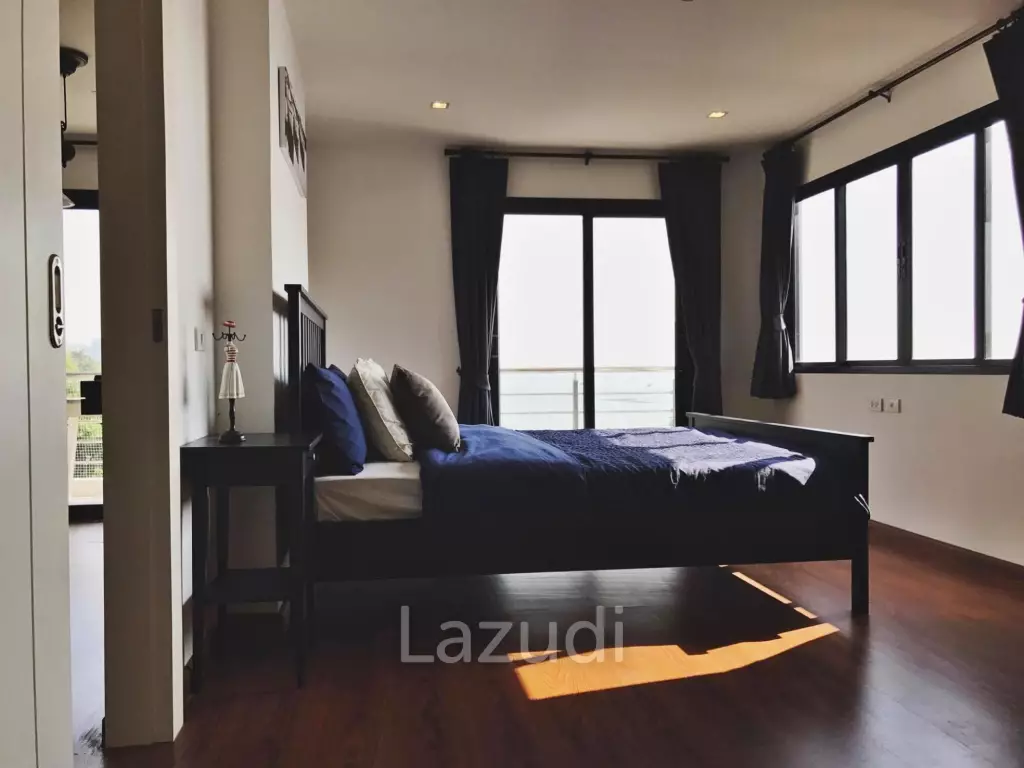 2 Bedrooms 2 Bathrooms 81 SQ.M. Golden Coast