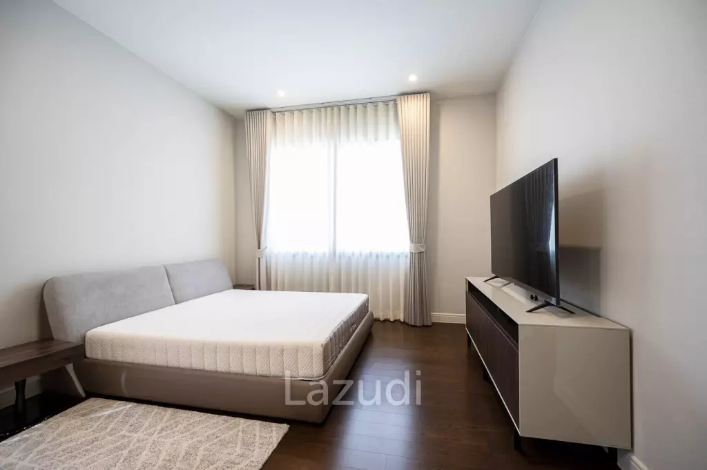5 Bed 6 Bath 687 SQ.M Narasiri Krungthep Kreetha