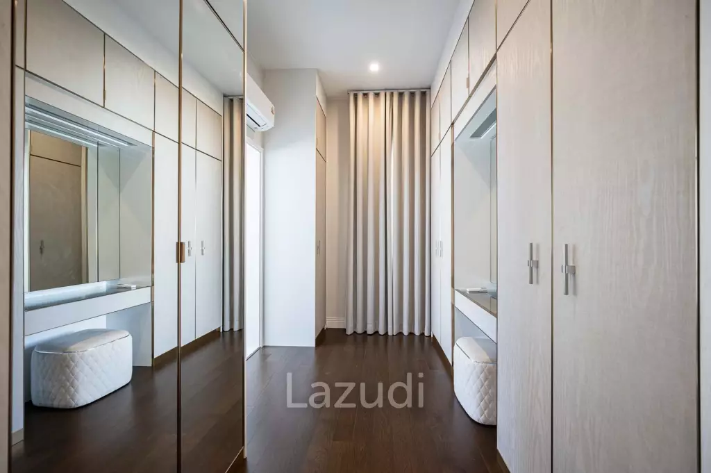 5 Bed 6 Bath 687 SQ.M Narasiri Krungthep Kreetha