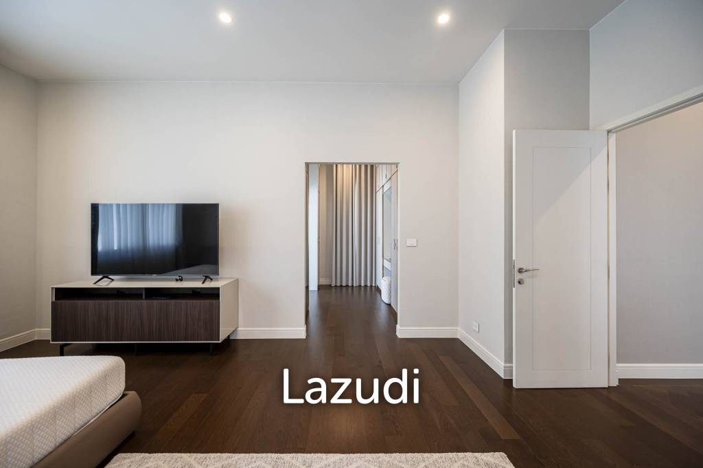 5 Bed 6 Bath 687 SQ.M Narasiri Krungthep Kreetha