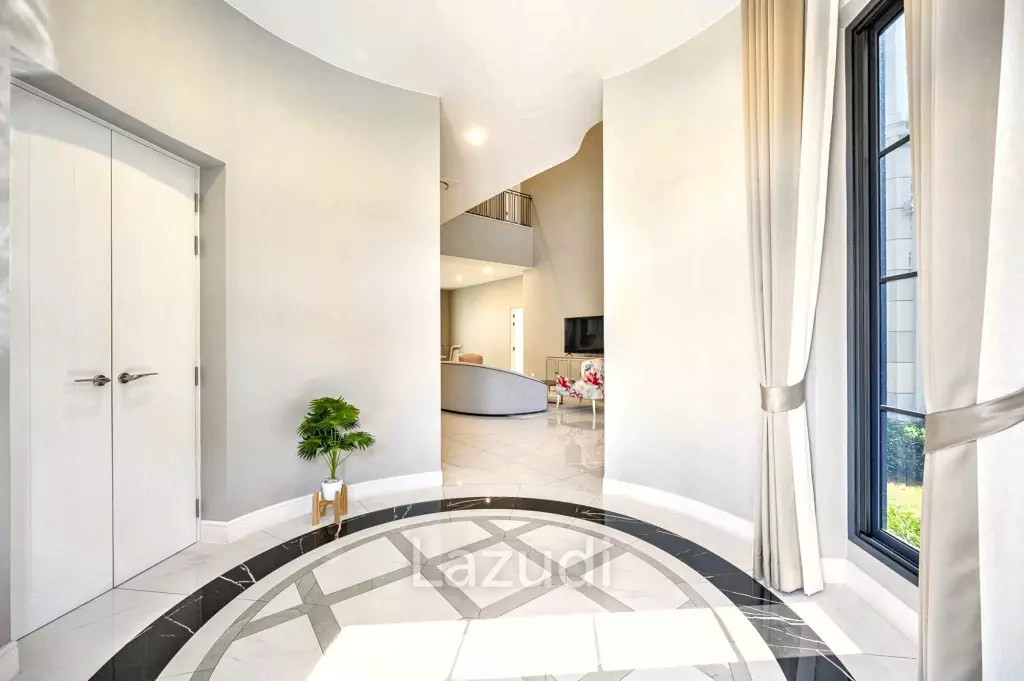 5 Bed 6 Bath 687 SQ.M Narasiri Krungthep Kreetha