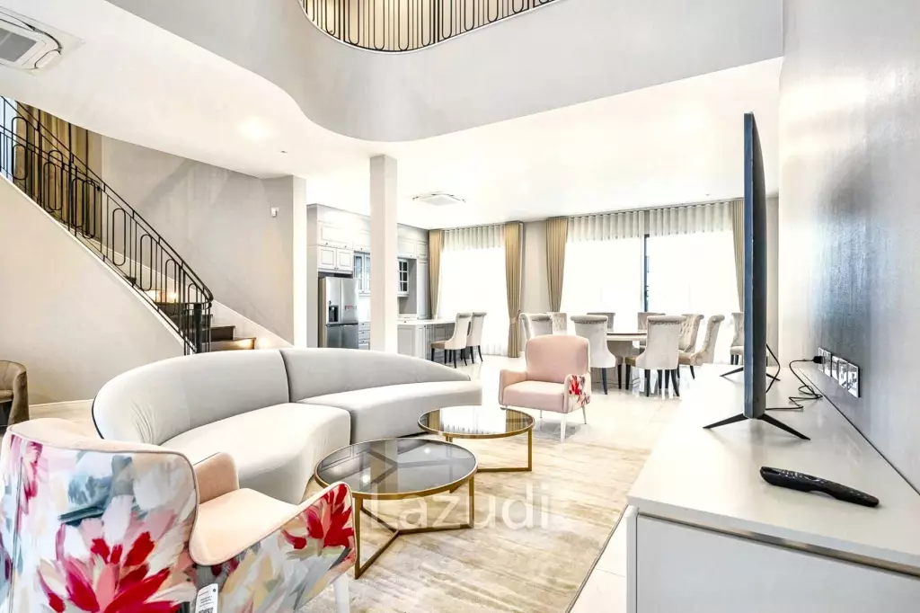 5 Bed 6 Bath 687 SQ.M Narasiri Krungthep Kreetha