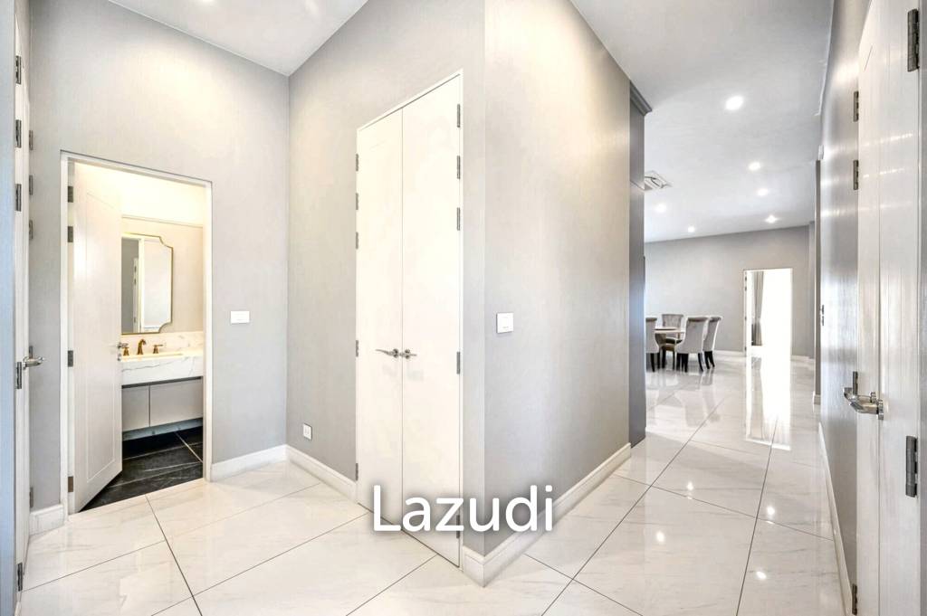 5 Bed 6 Bath 687 SQ.M Narasiri Krungthep Kreetha