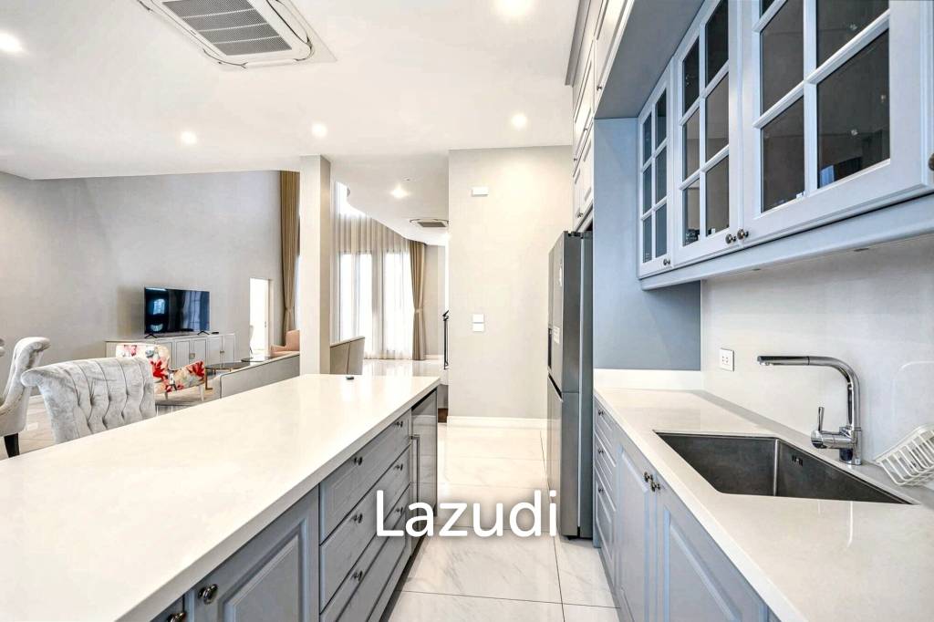 5 Bed 6 Bath 687 SQ.M Narasiri Krungthep Kreetha