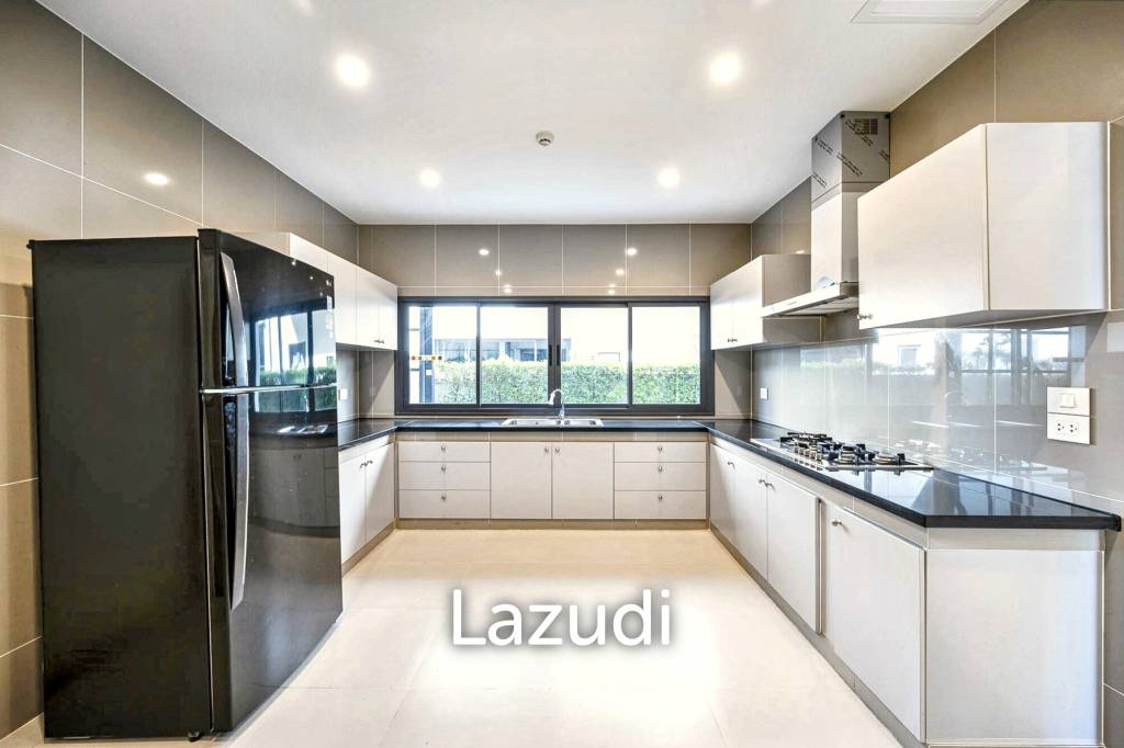 5 Bed 6 Bath 687 SQ.M Narasiri Krungthep Kreetha