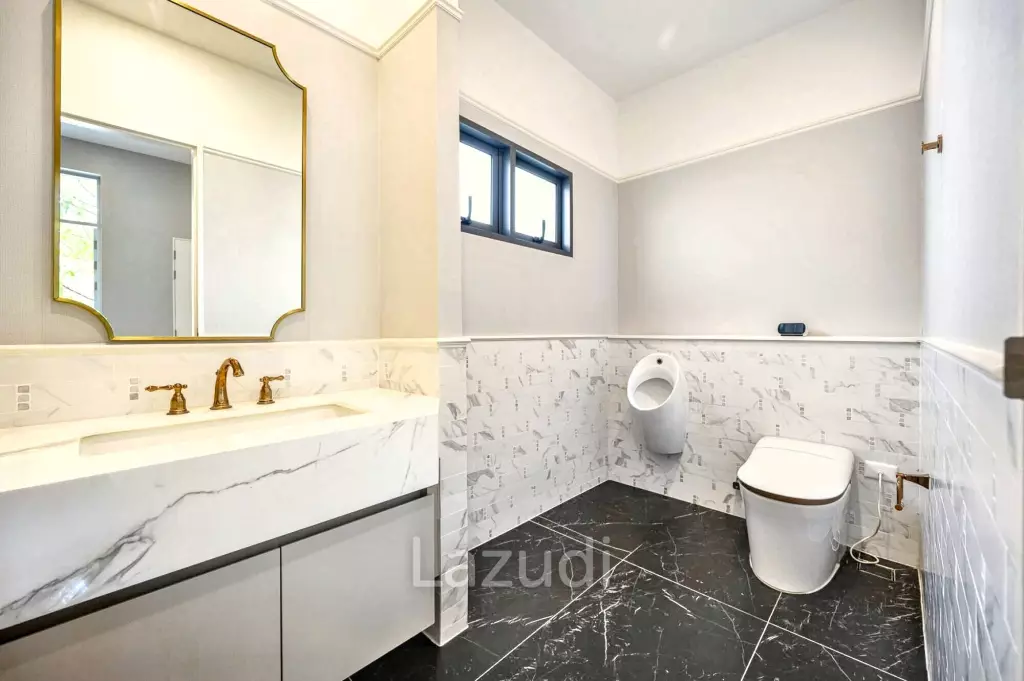 5 Bed 6 Bath 687 SQ.M Narasiri Krungthep Kreetha
