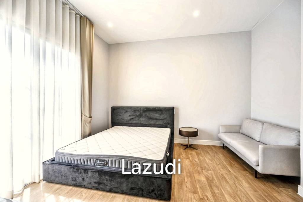 5 Bed 6 Bath 687 SQ.M Narasiri Krungthep Kreetha