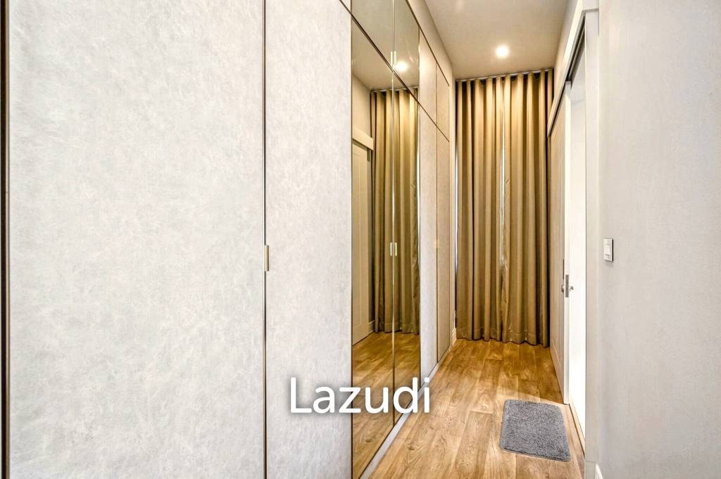 5 Bed 6 Bath 687 SQ.M Narasiri Krungthep Kreetha