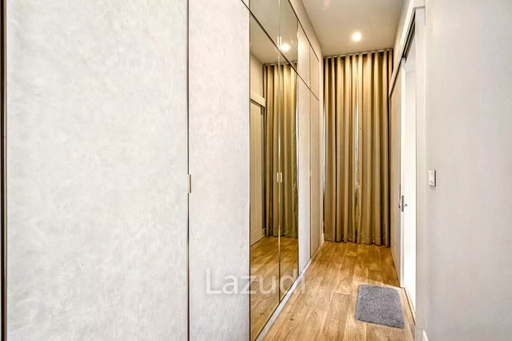 5 Bed 6 Bath 687 SQ.M Narasiri Krungthep Kreetha
