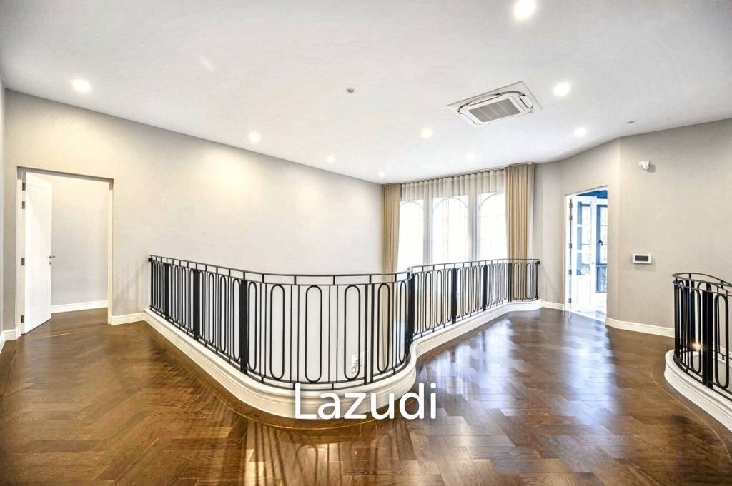 5 Bed 6 Bath 687 SQ.M Narasiri Krungthep Kreetha