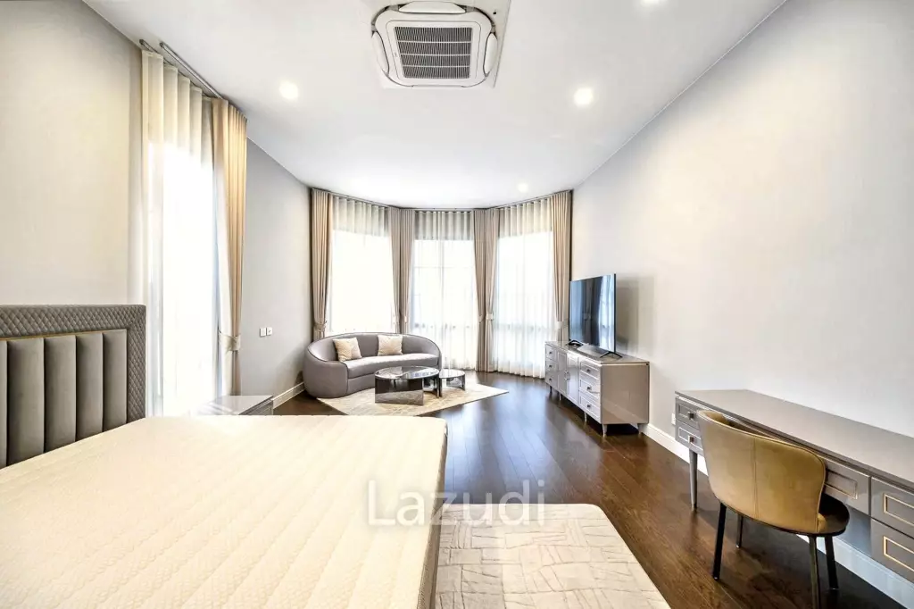 5 Bed 6 Bath 687 SQ.M Narasiri Krungthep Kreetha