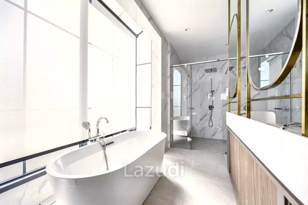 5 Bed 6 Bath 687 SQ.M Narasiri Krungthep Kreetha
