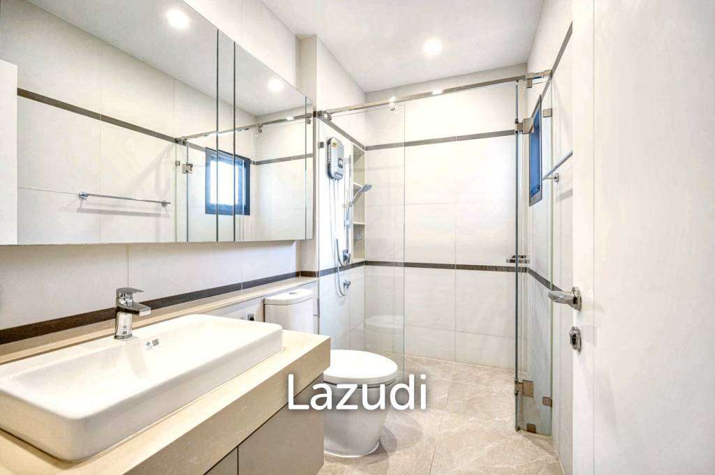 5 Bed 6 Bath 687 SQ.M Narasiri Krungthep Kreetha