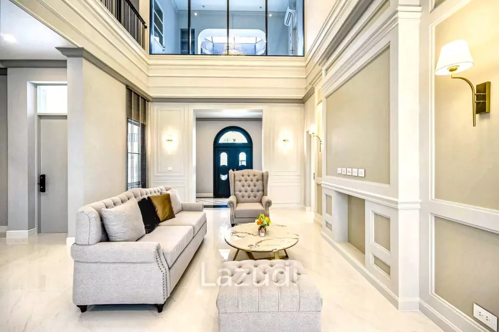 5 Bed 6 Bath 687 SQ.M Narasiri Krungthep Kreetha