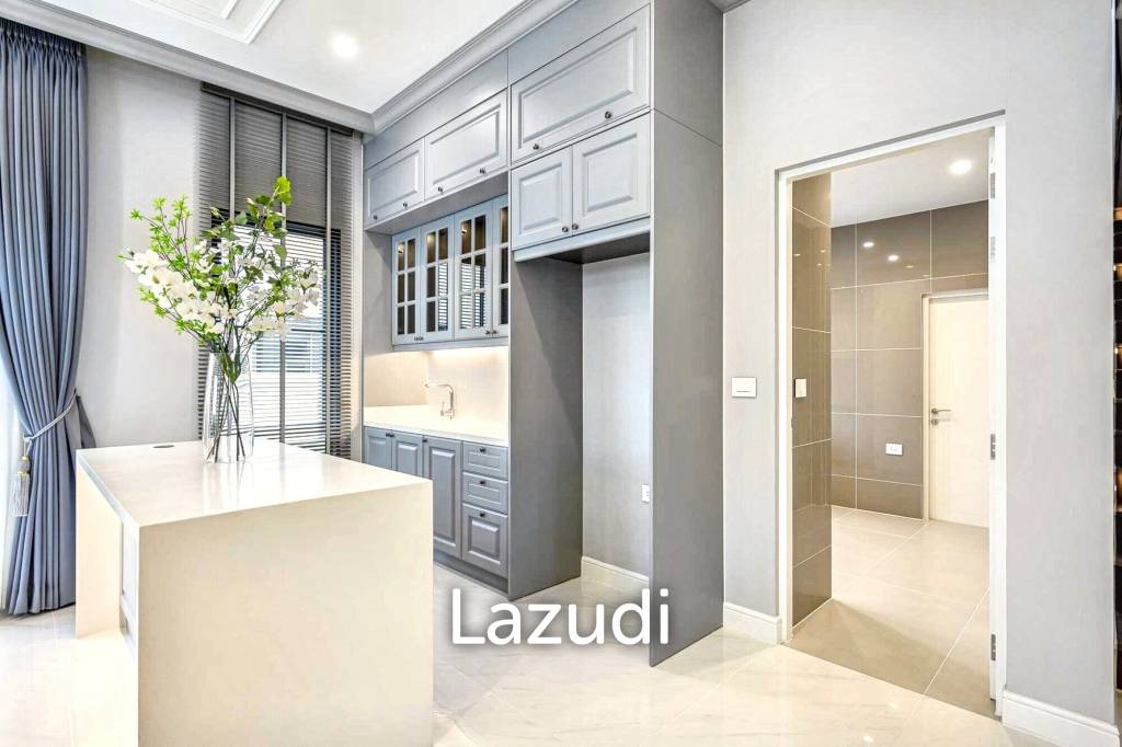 5 Bed 6 Bath 687 SQ.M Narasiri Krungthep Kreetha