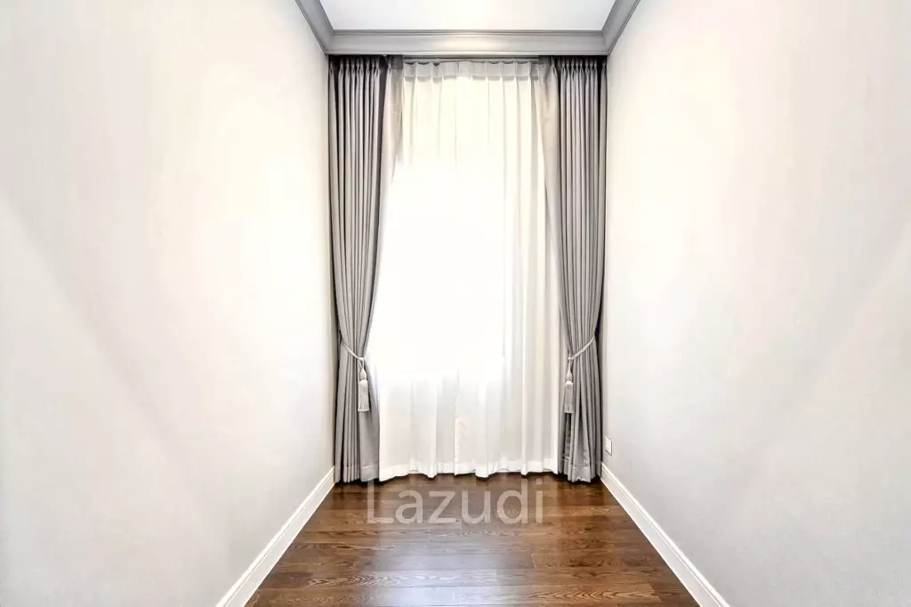 5 Bed 6 Bath 687 SQ.M Narasiri Krungthep Kreetha