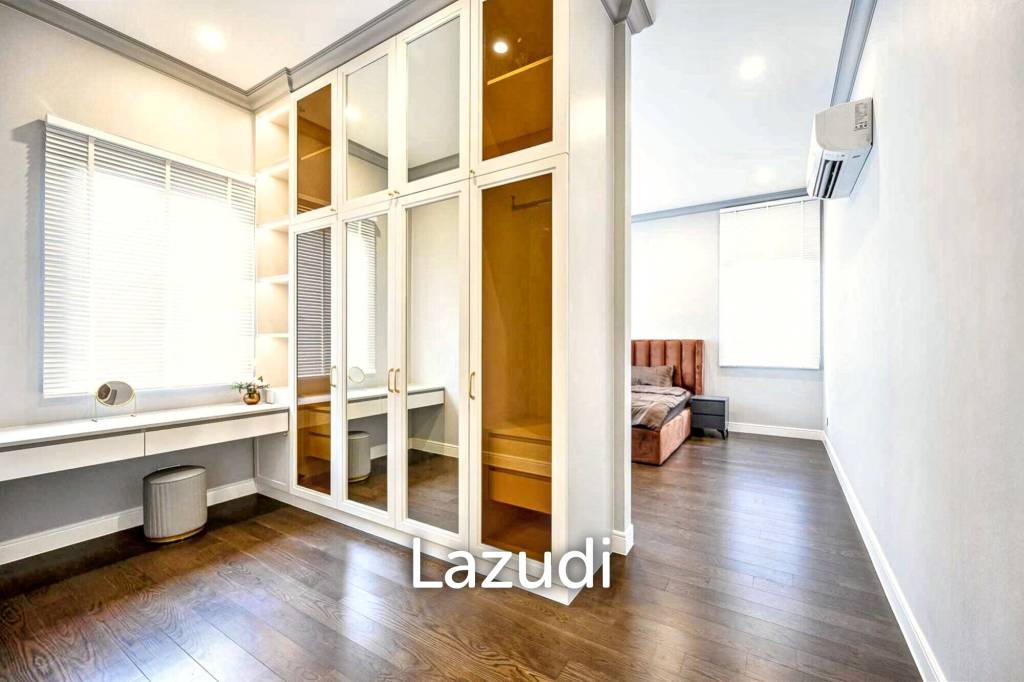 5 Bed 6 Bath 687 SQ.M Narasiri Krungthep Kreetha