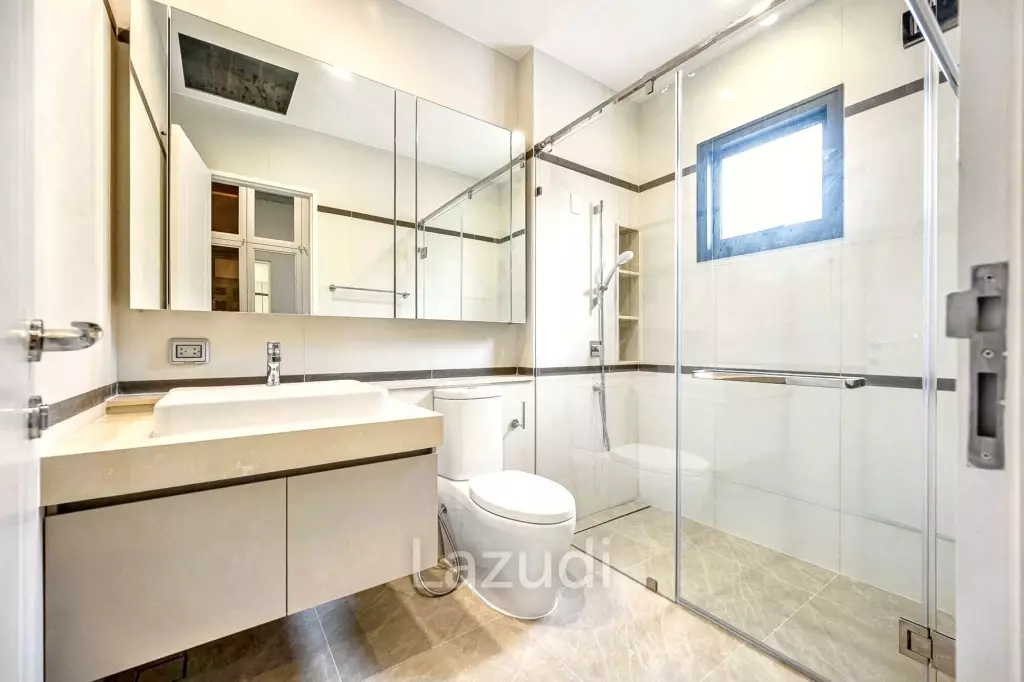 5 Bed 6 Bath 687 SQ.M Narasiri Krungthep Kreetha