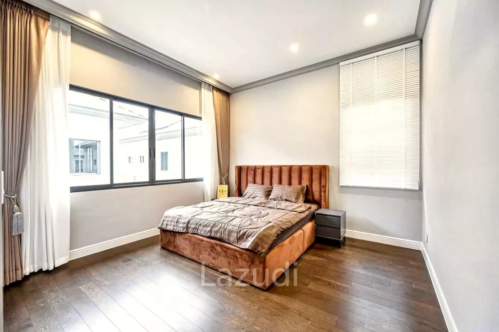 5 Bed 6 Bath 687 SQ.M Narasiri Krungthep Kreetha