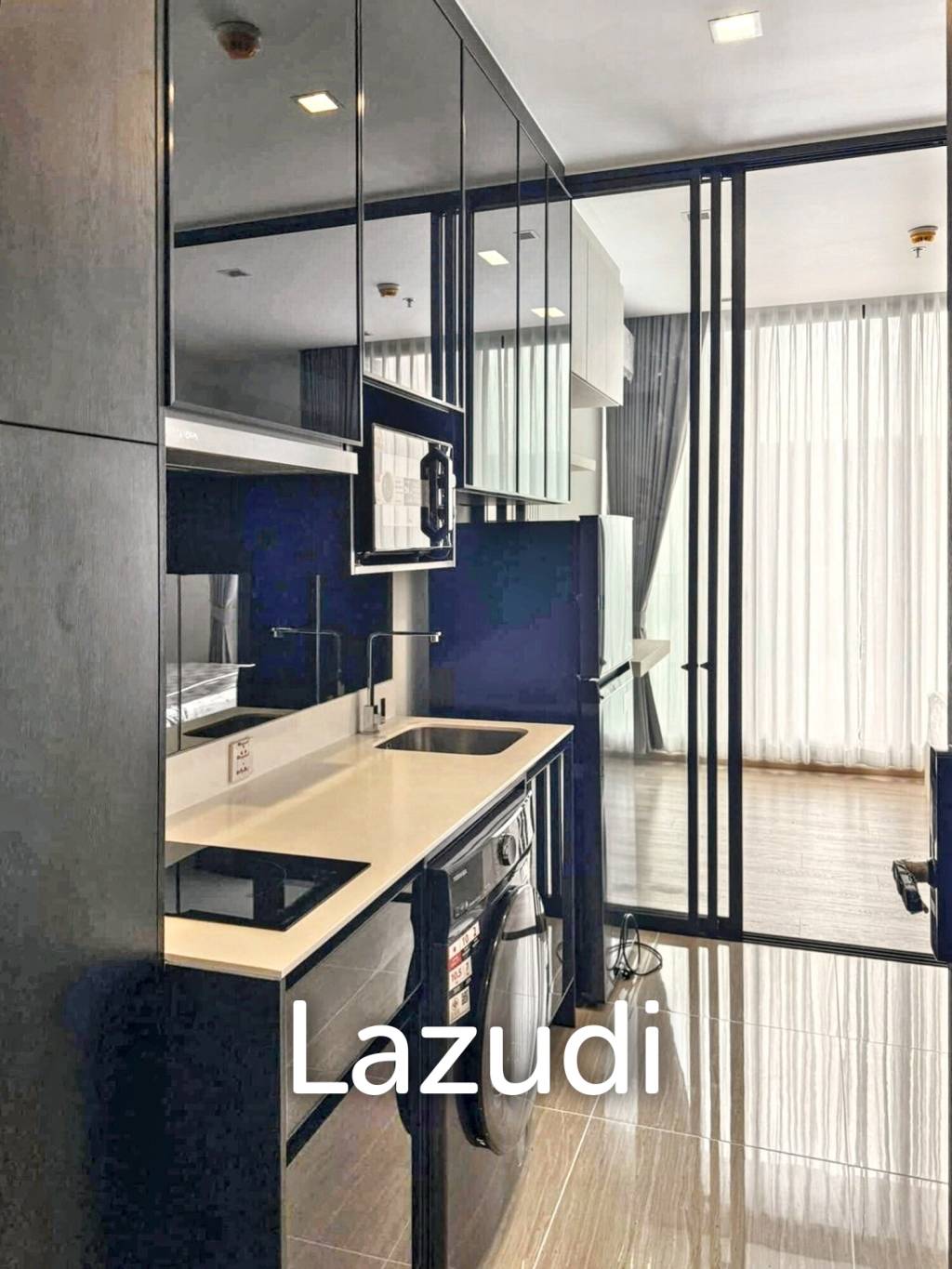 Studio 1 Bathroom 27 SQ.M Noble Around Ari