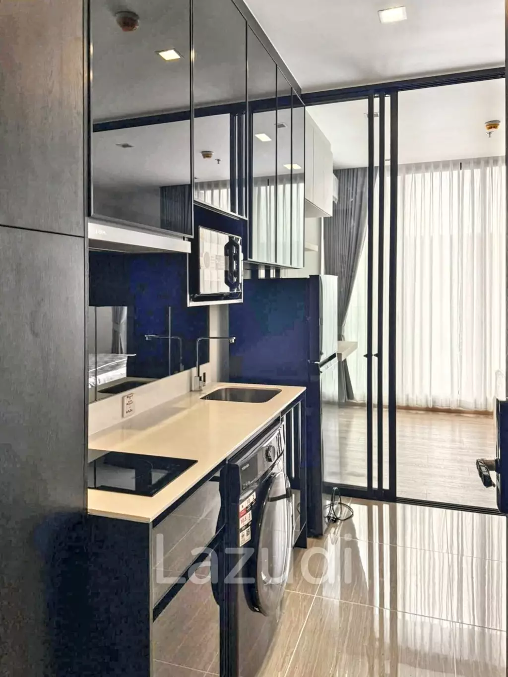 Studio 1 Bathroom 27 SQ.M Noble Around Ari
