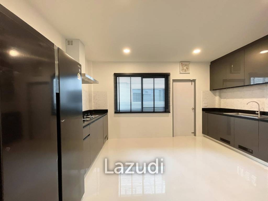 5 Bed 6 Bath 416 SQ.M THE CITY Bangna