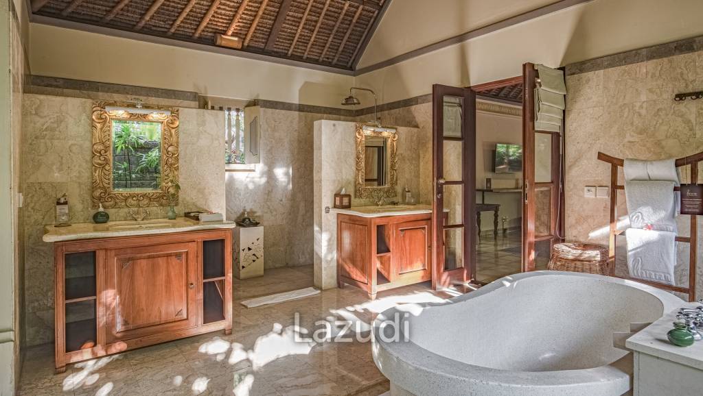 Monthly and Yearly Rental Villa short drive from Buzzling Canggu