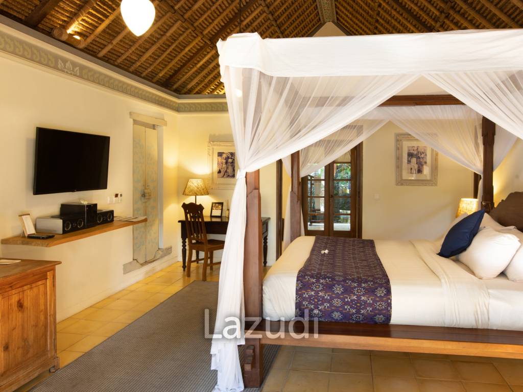 Monthly and Yearly Rental Villa short drive from Buzzling Canggu