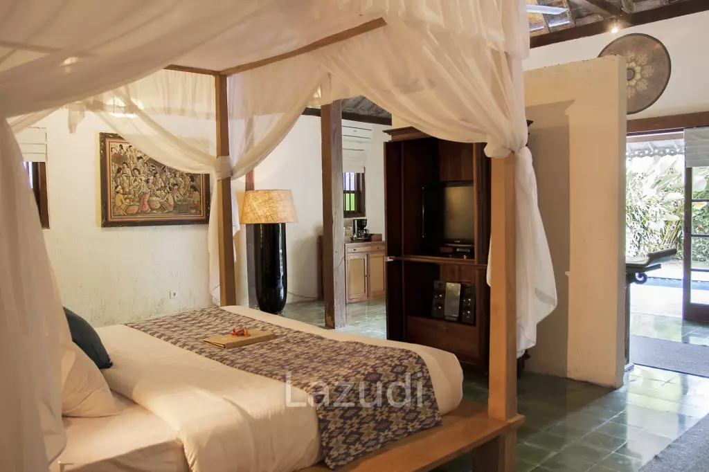 Monthly and Yearly Rental Villa short drive from Buzzling Canggu