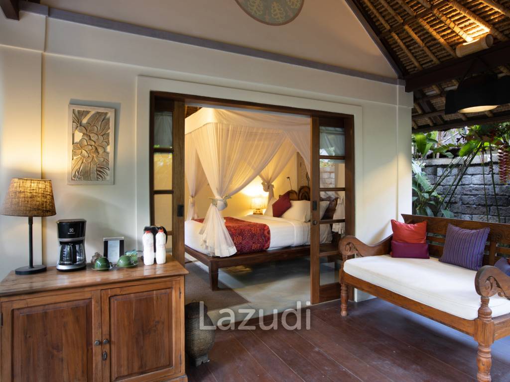 Monthly and Yearly Rental 2 Bedroom Villa short drive from Buzzling Canggu