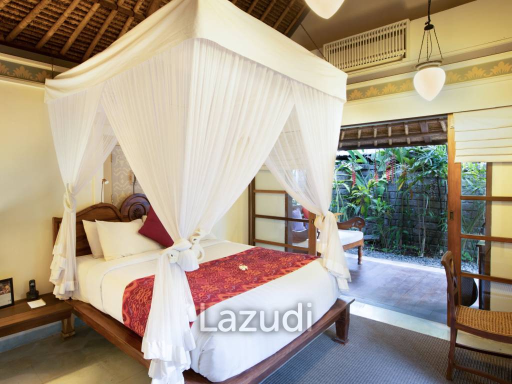 Monthly and Yearly Rental 2 Bedroom Villa short drive from Buzzling Canggu