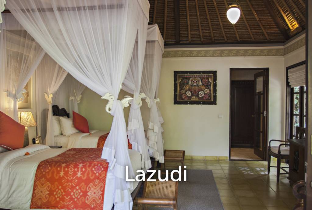 Monthly and Yearly Rental 2 Bedroom Villa short drive from Buzzling Canggu