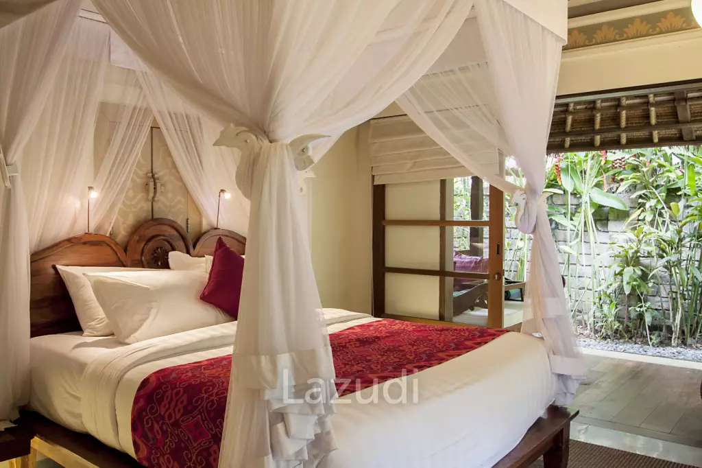 Monthly and Yearly Rental 2 Bedroom Villa short drive from Buzzling Canggu
