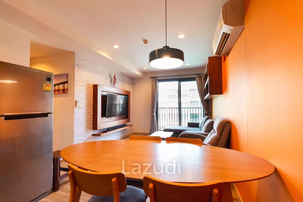 RAIN CONDO : 2 Bed condo with Pool View