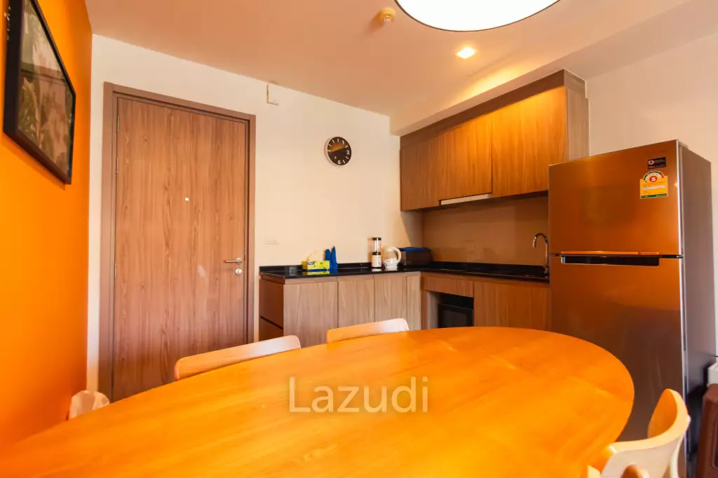 RAIN CONDO : 2 Bed condo with Pool View