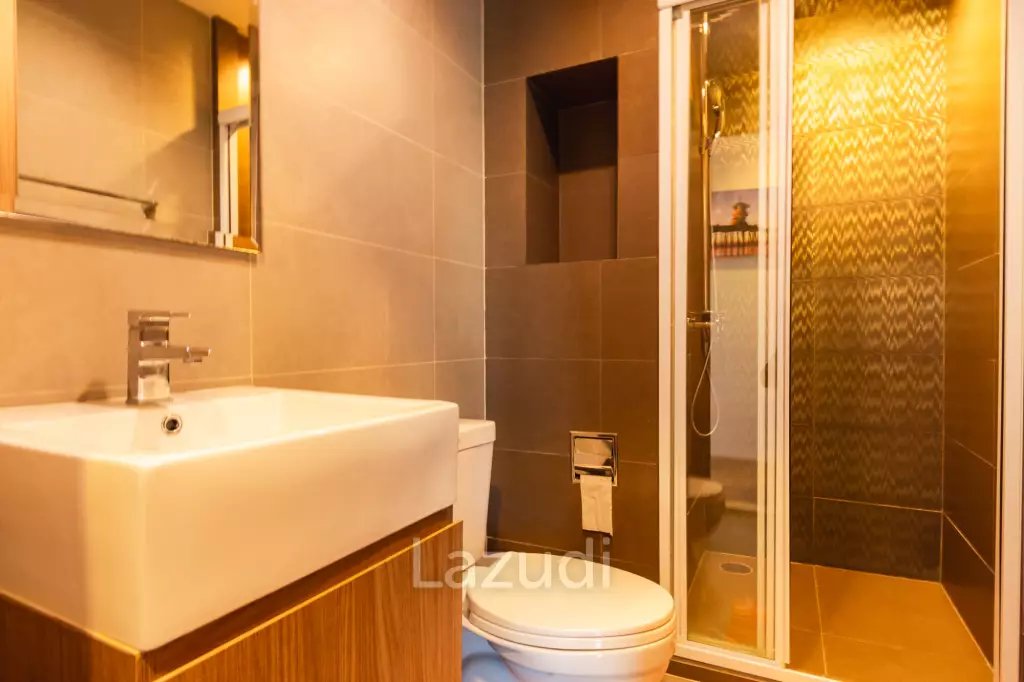 RAIN CONDO : 2 Bed condo with Pool View
