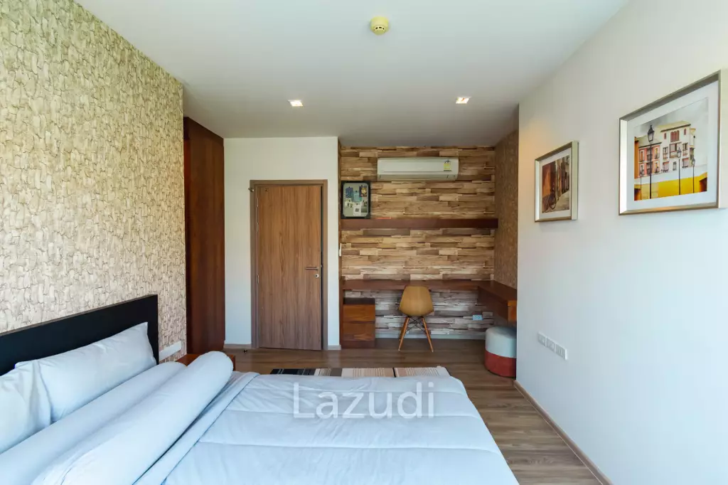 RAIN CONDO : 2 Bed condo with Pool View