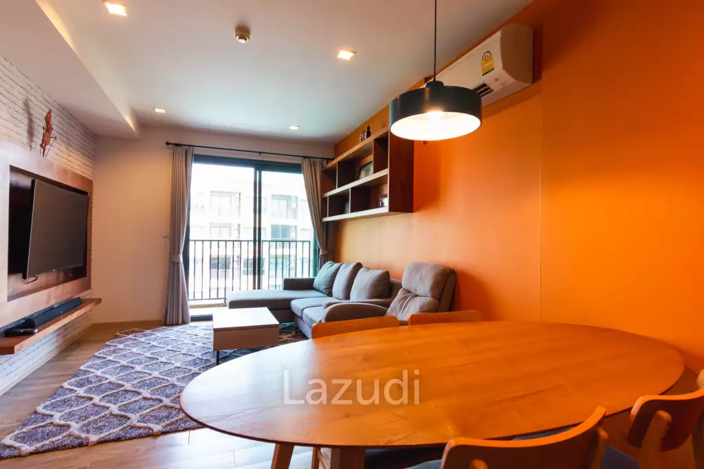 RAIN CONDO : 2 Bed condo with Pool View