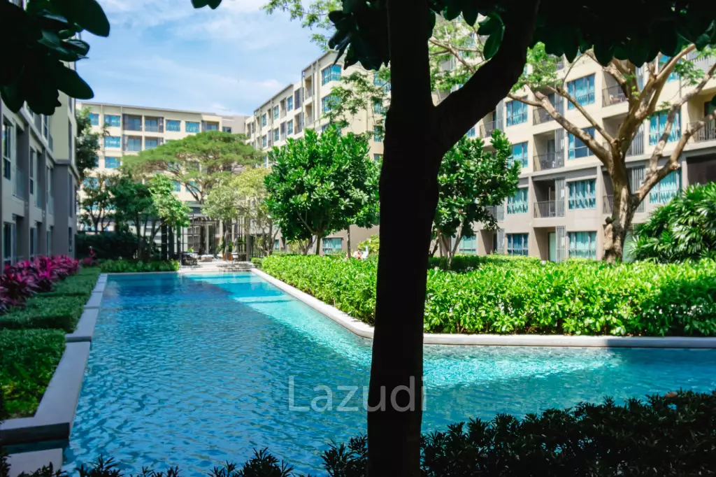 RAIN CONDO : 2 Bed condo with Pool View