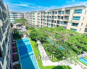 RAIN CONDO : 2 Bed condo with Pool View