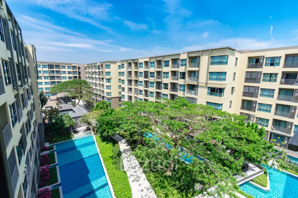 RAIN CONDO : 2 Bed condo with Pool View