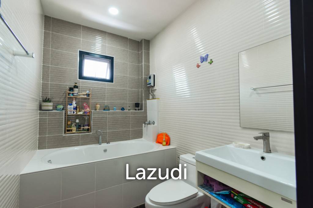 Stunning 2 Storey 4 Bed Pool Villa at Hin Lek Fai