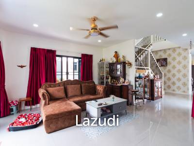 Stunning 2 Storey 4 Bed Pool Villa at Hin Lek Fai