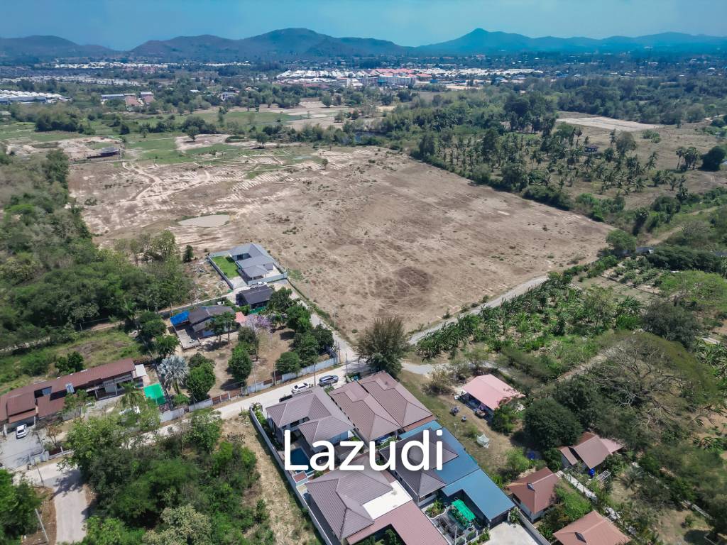 Stunning 2 Storey 4 Bed Pool Villa at Hin Lek Fai