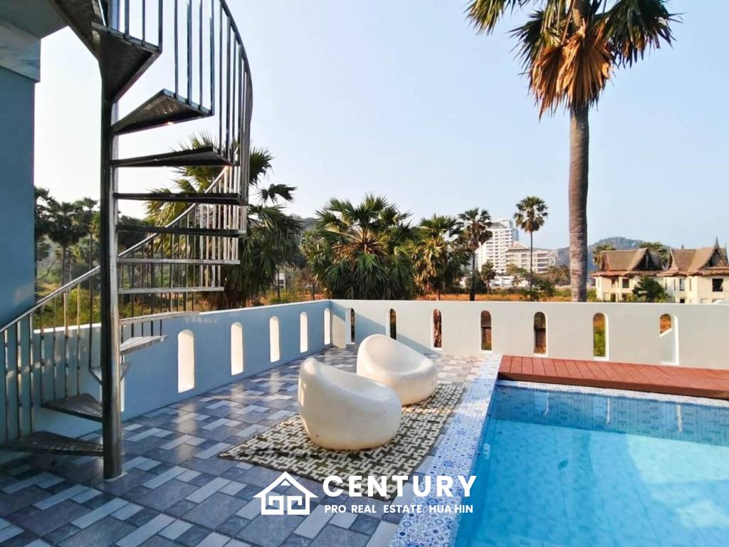 STUNNING BEACH VILLA IN KHAO TAO : 4 bed perfect for investment