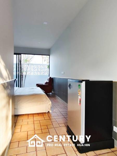 STUNNING BEACH VILLA IN KHAO TAO : 4 bed perfect for investment