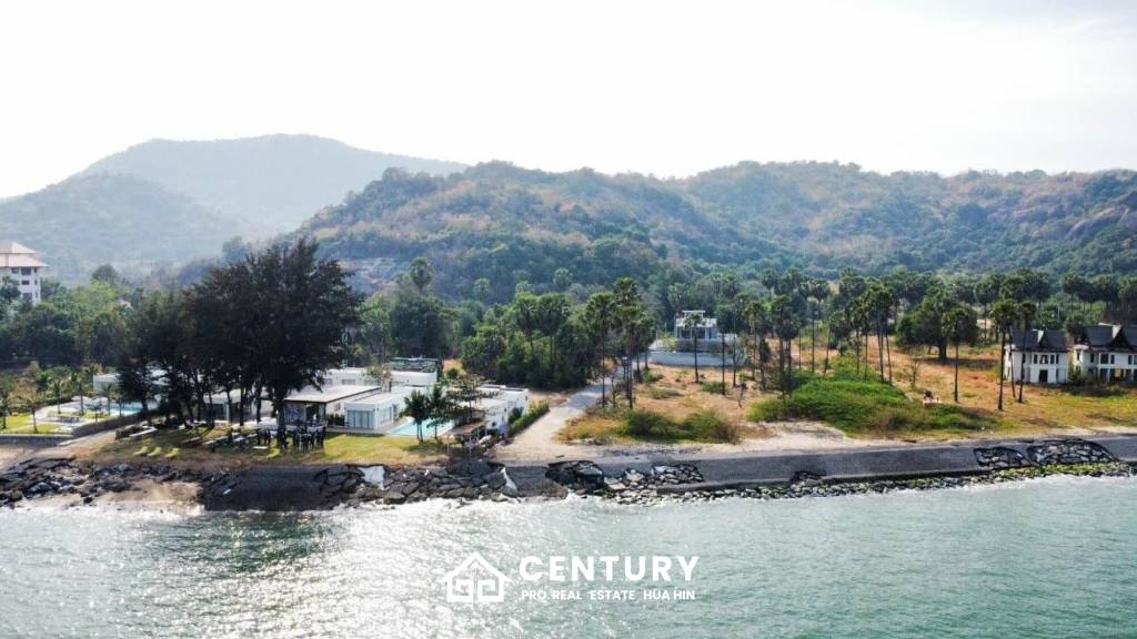 STUNNING BEACH VILLA IN KHAO TAO : 4 bed perfect for investment