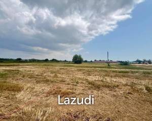 15 Rai 33 SQ. Wah Land for Sale in Si Racha