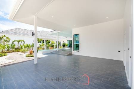 3 Beds 3 Baths 221 SQ.M Botanica Hua Hin